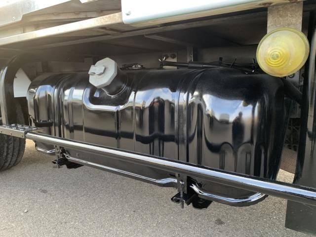 ISUZU ELF 2011 Image 31