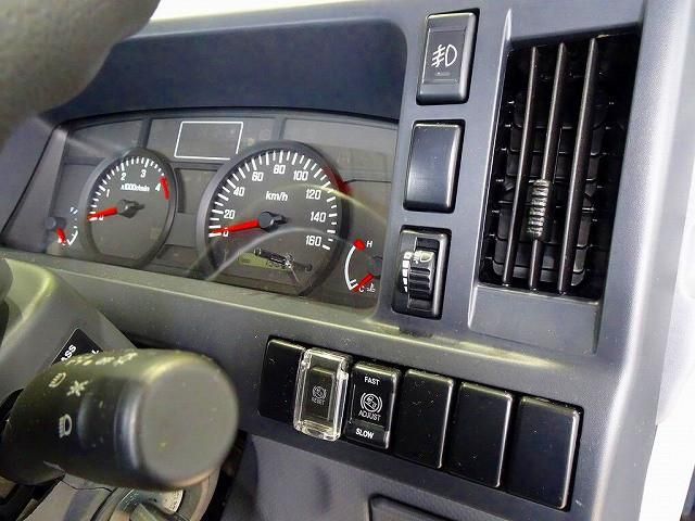 ISUZU ELF 2014 Image 31