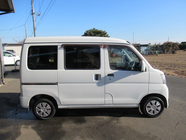DAIHATSU HIJET CARGO 2014 Image 31