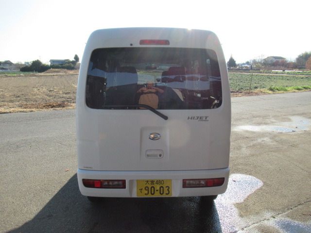 DAIHATSU HIJET CARGO 2014 Image 31