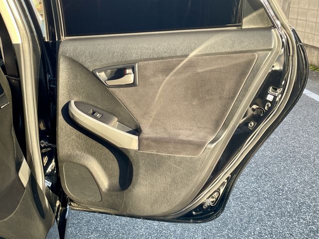 TOYOTA PRIUS 2013 Image 31