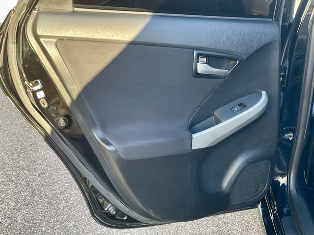 TOYOTA PRIUS 2013 Image 31