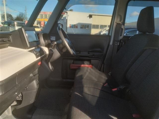 SUZUKI SPACIA 4WD 2019 Image 31