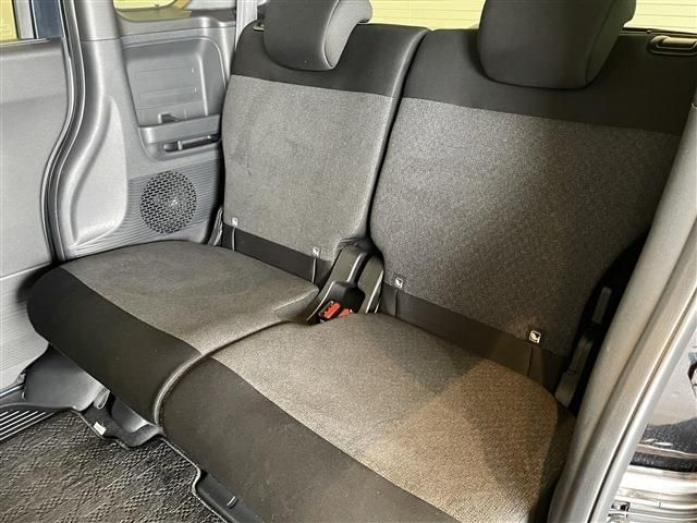 HONDA N BOX CUSTOM 2023 Image 31