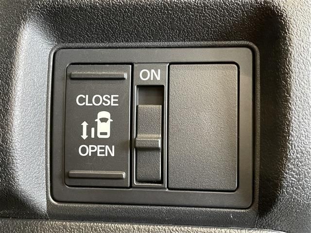 HONDA N BOX CUSTOM 2023 Image 31