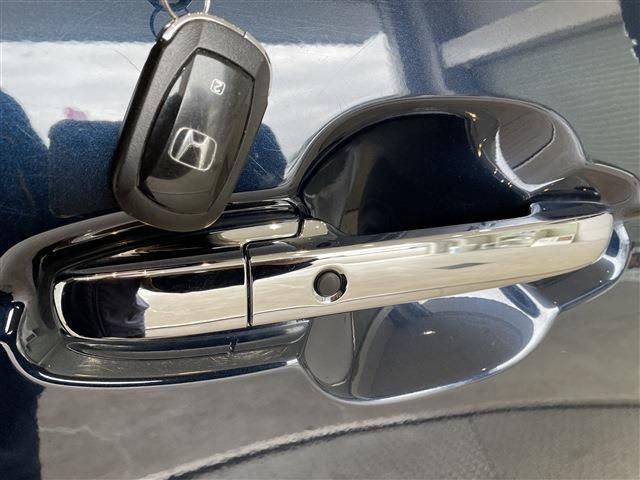 HONDA N BOX CUSTOM 2023 Image 31