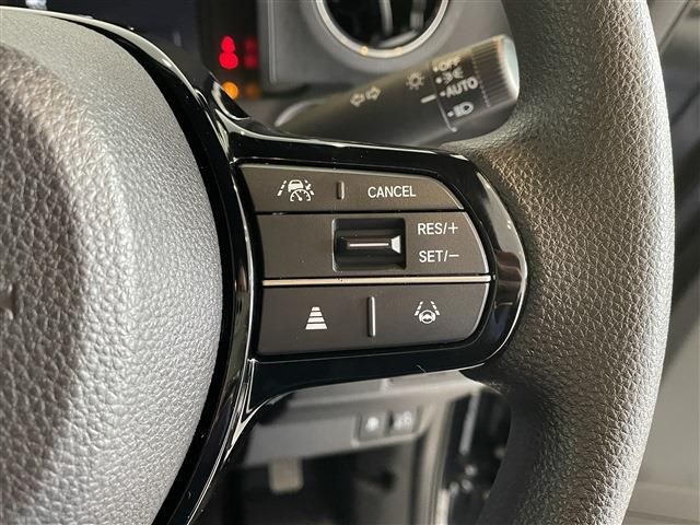 HONDA N BOX CUSTOM 2023 Image 31