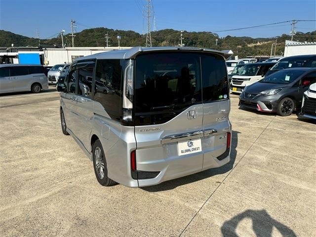 HONDA STEPWAGON E:HEV SPAD 2021 Image 31