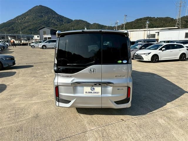 HONDA STEPWAGON E:HEV SPAD 2021 Image 31