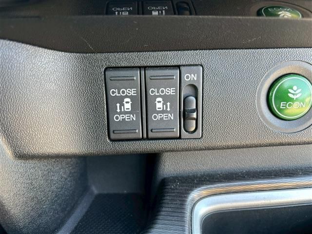 HONDA STEPWAGON E:HEV SPAD 2021 Image 31