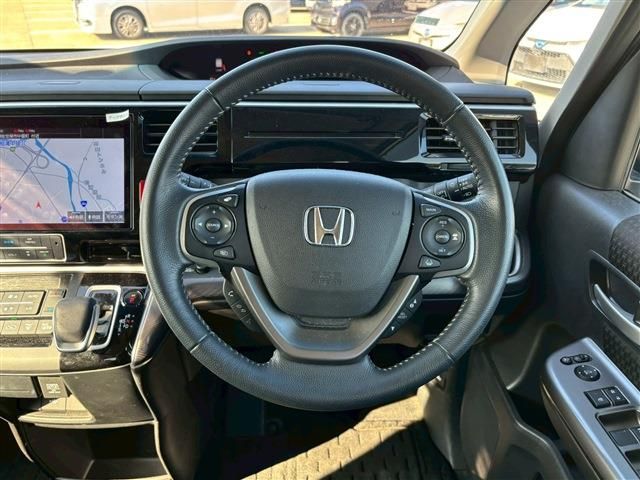 HONDA STEPWAGON E:HEV SPAD 2021 Image 31