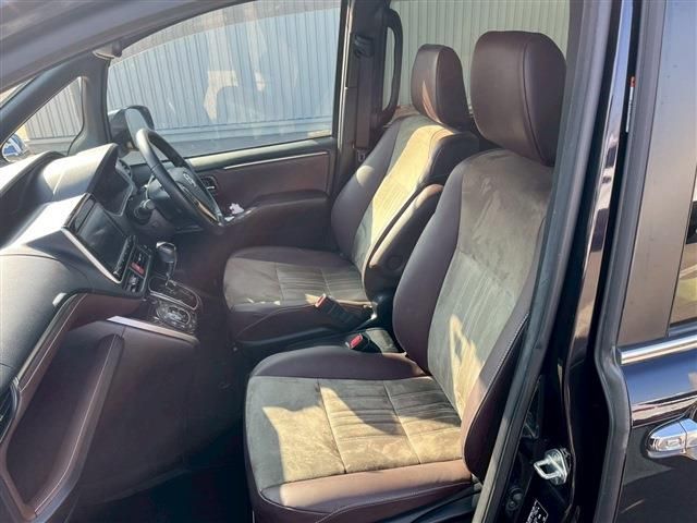 TOYOTA ESQUIRE 2018 Image 31