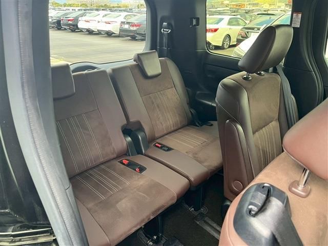 TOYOTA ESQUIRE 2018 Image 31