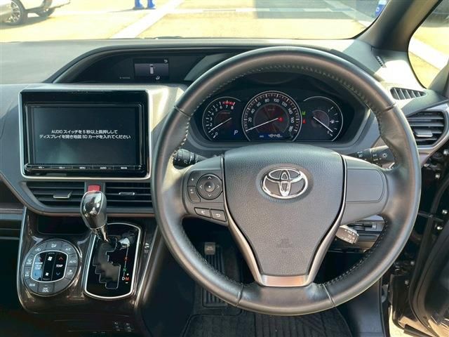 TOYOTA ESQUIRE 2018 Image 31