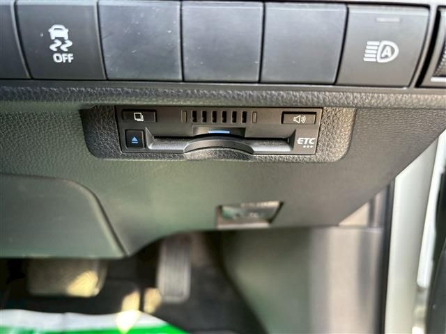 TOYOTA COROLLA TOURING HYBR 2020 Image 31