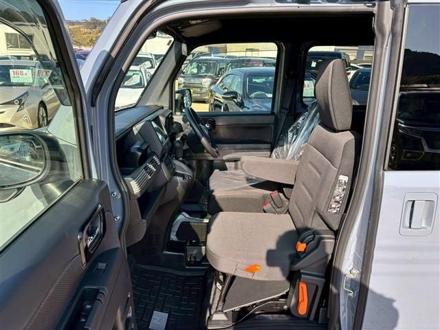 HONDA N-VAN+STYLE 4WD 2023 Image 31