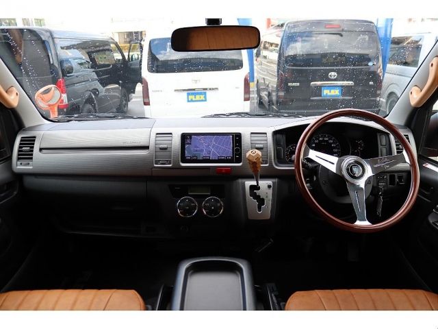 TOYOTA HIACE VAN 2WD 2013 Image 31