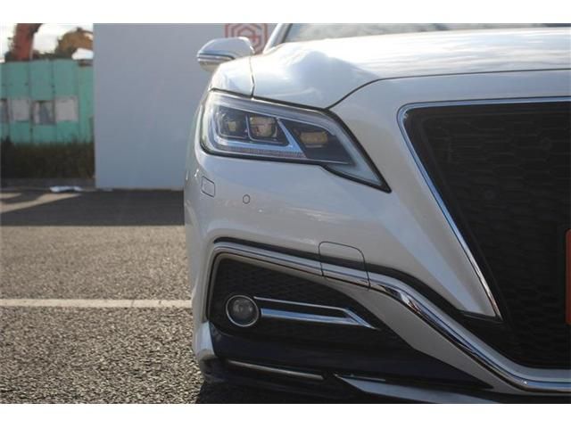 TOYOTA CROWN SEDAN HYBRID 2018 Image 31