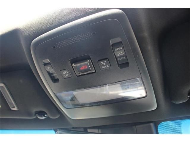 TOYOTA CROWN SEDAN HYBRID 2018 Image 31