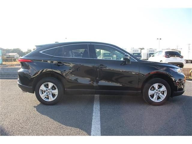 TOYOTA HARRIER 2WD 2022 Image 31