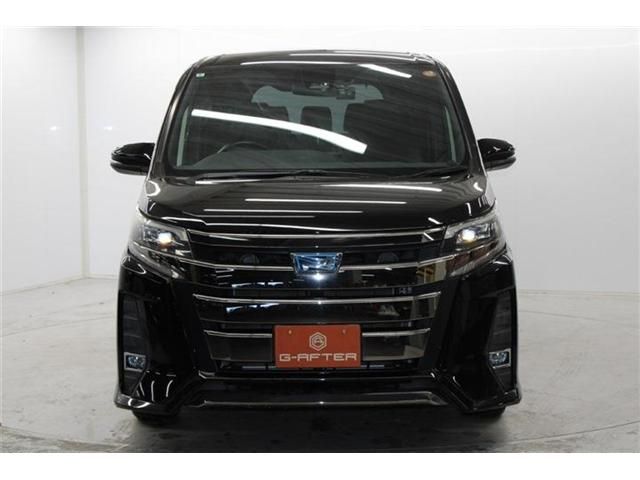 TOYOTA NOAH HYBRID 2018 Image 31