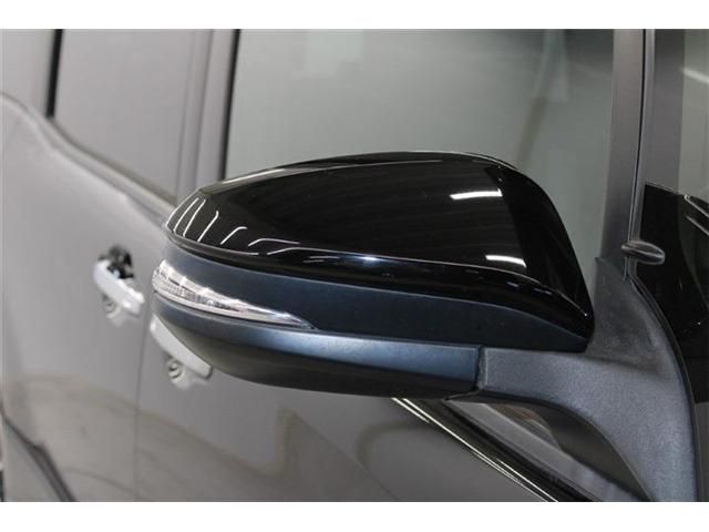 TOYOTA NOAH HYBRID 2018 Image 31