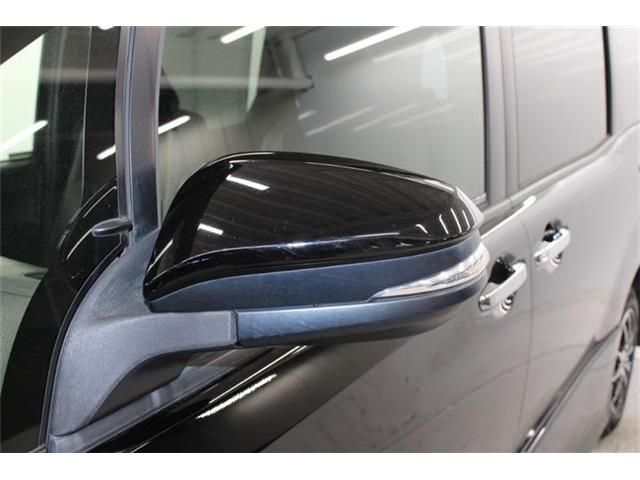 TOYOTA NOAH HYBRID 2018 Image 31