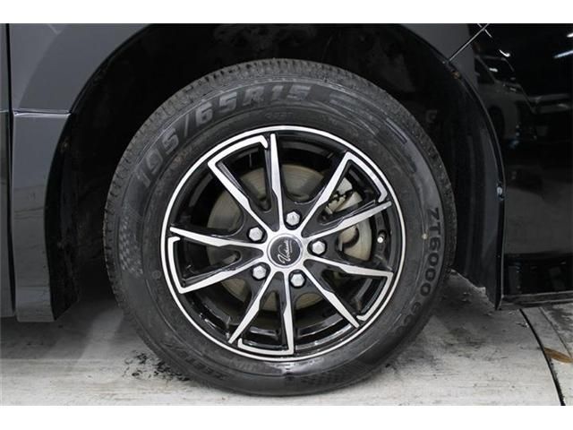 TOYOTA NOAH HYBRID 2018 Image 31