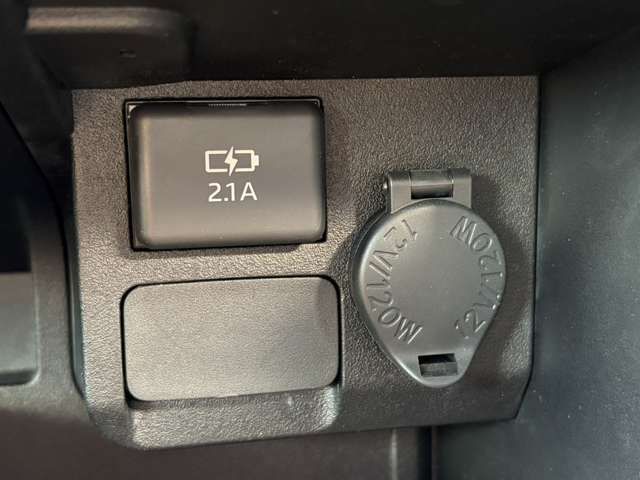 TOYOTA PROBOX VAN HYBRID 2024 Image 31