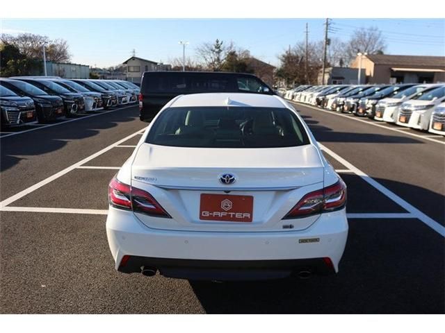 TOYOTA CROWN SEDAN HYBRID 2019 Image 31