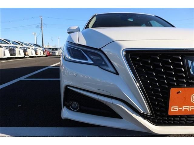 TOYOTA CROWN SEDAN HYBRID 2019 Image 31