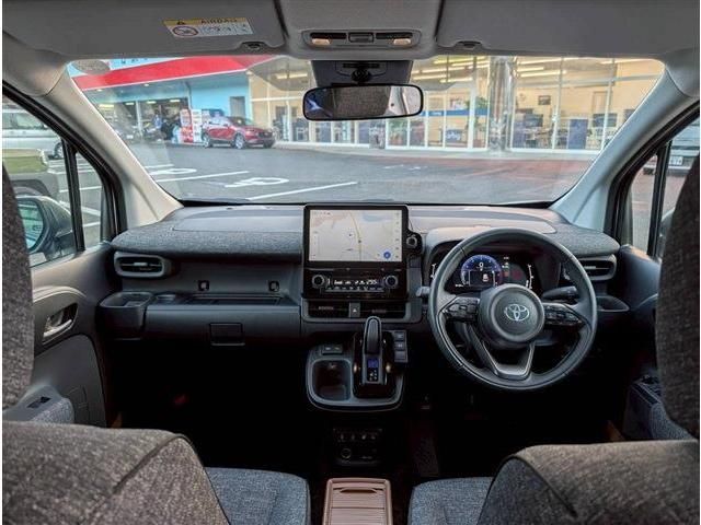 TOYOTA SIENTA HYBRID 2023 Image 31