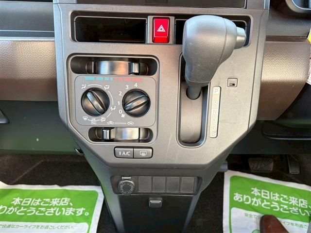 TOYOTA ROOMY 2023 Image 31