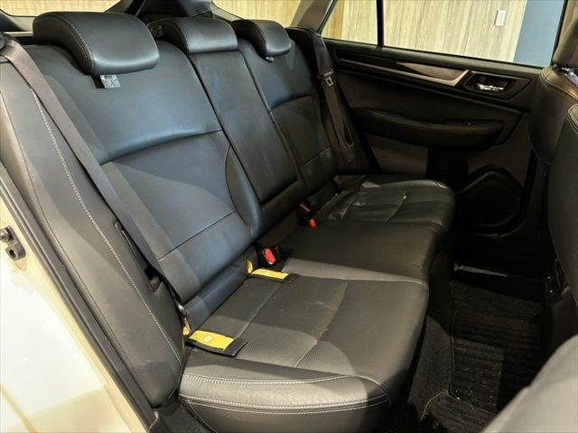 SUBARU LEGACY OUTBACK 2015 Image 31