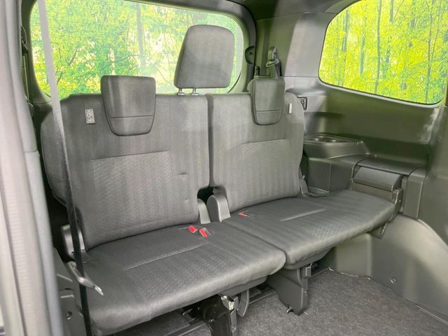 TOYOTA NOAH 2022 Image 31