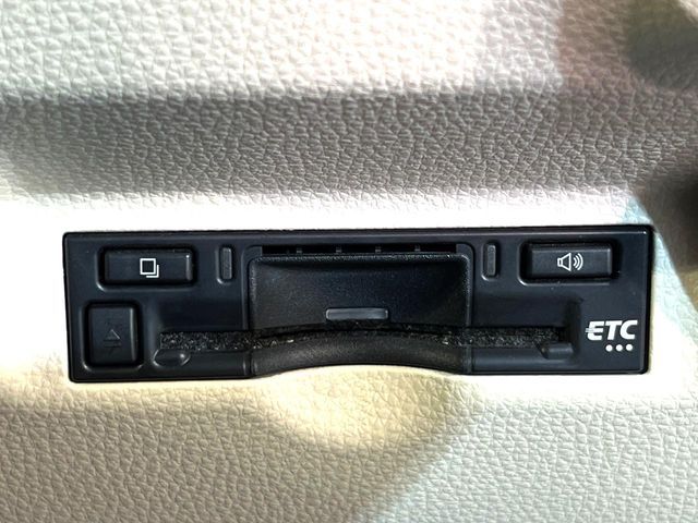 TOYOTA SIENTA HYBRID 2022 Image 31