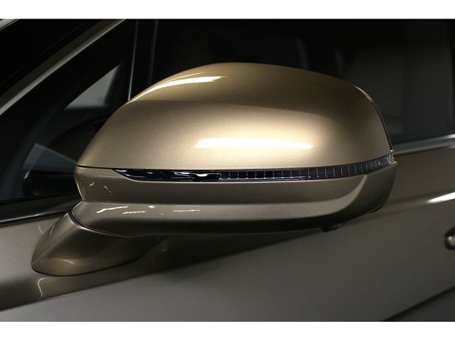 BENTLEY BENTAYGA 2025 Image 31