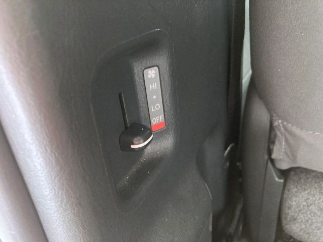 TOYOTA HIACE VAN 1.25T 2WD 2020 Image 31