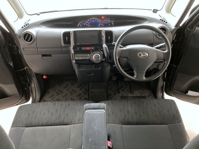 DAIHATSU TANTO CUSTOM 2013 Image 31