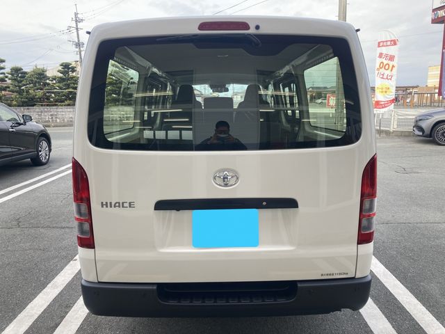 TOYOTA HIACE VAN 2WD 2025 Image 31