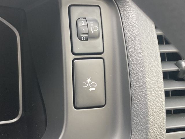 TOYOTA HIACE VAN 2WD 2025 Image 31