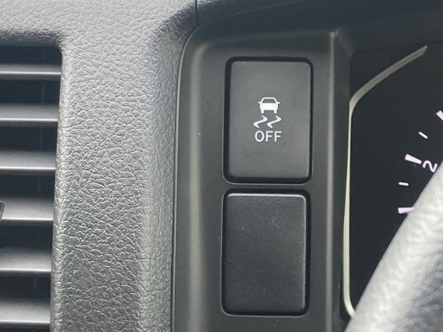 TOYOTA HIACE VAN 2WD 2025 Image 31