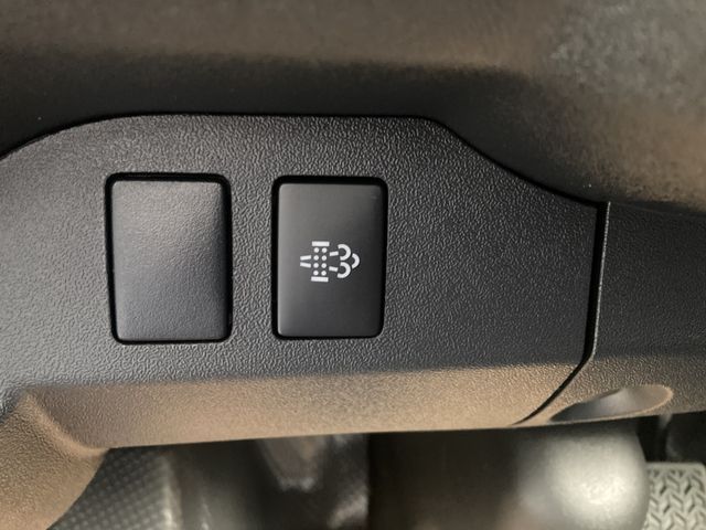 TOYOTA HIACE VAN 2WD 2025 Image 31