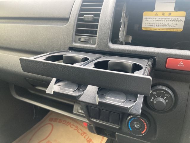 TOYOTA HIACE VAN 2WD 2025 Image 31