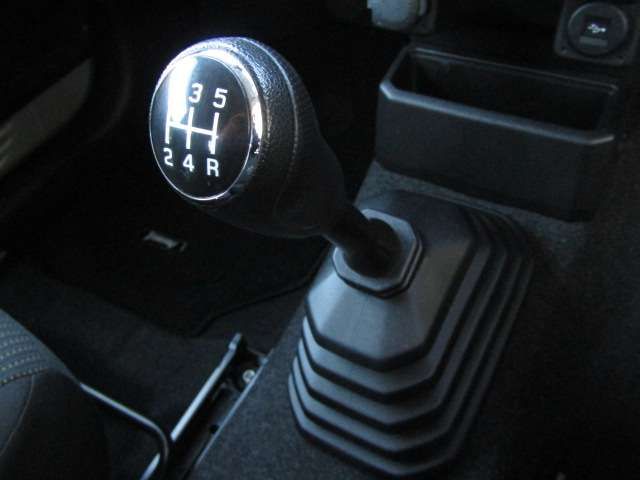 SUZUKI JIMNY 4WD 2019 Image 31