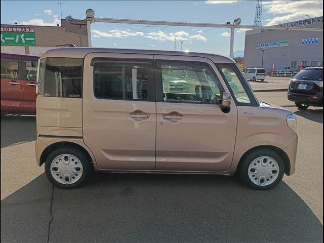 SUZUKI SPACIA 4WD 2022 Image 31