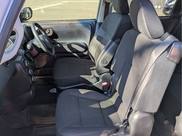 TOYOTA SPADE 2016 Image 31