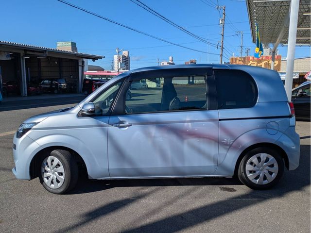 TOYOTA SPADE 2016 Image 31