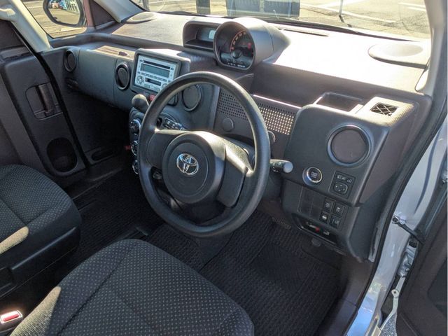 TOYOTA SPADE 2016 Image 31