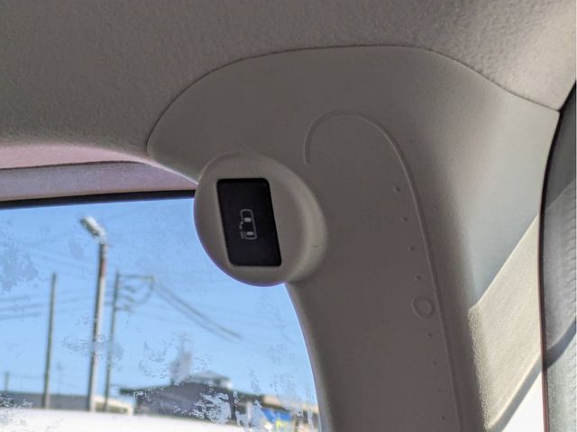 TOYOTA SPADE 2016 Image 31